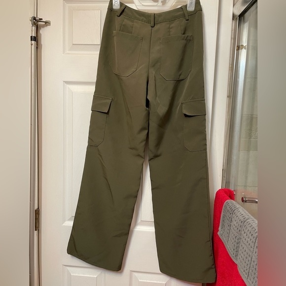 Wide Leg Cargo Pants - Picture 4 of 4